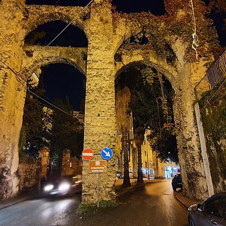 La Casa Sugli Archi Bed & Breakfast Salerno Dış mekan fotoğraf